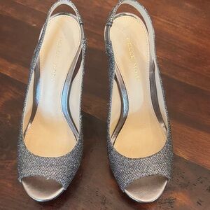 Pelle Moda size 6 Glittering Silver Slingback Heels